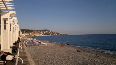 La plage et le Cap de Nice